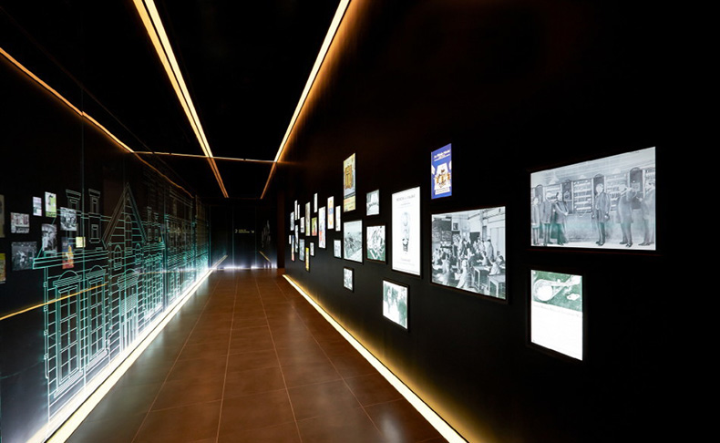 博物館展示查詢機(jī)--碩遠(yuǎn)觸控