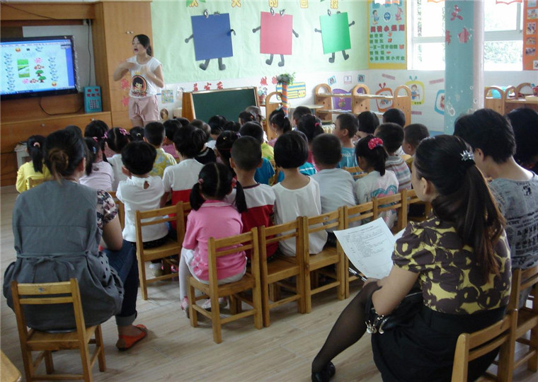 幼教觸摸互動(dòng)系統(tǒng)-碩遠(yuǎn)觸控